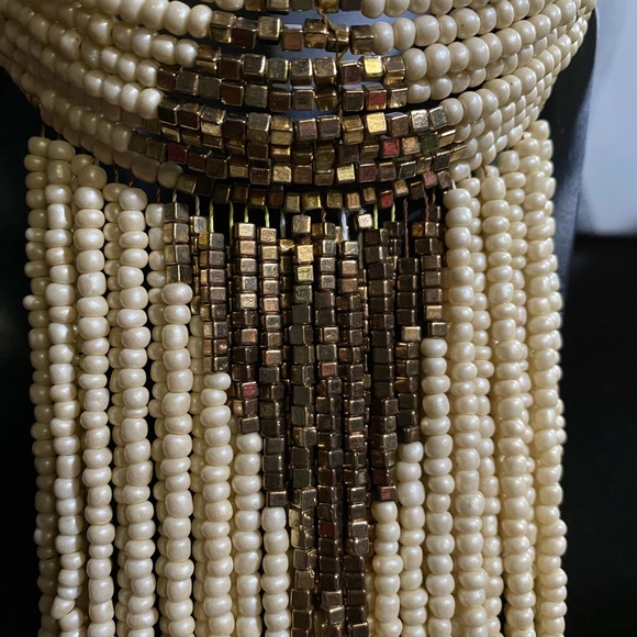 Beige and bronze beaded drop necklace - Picture 3 of 4